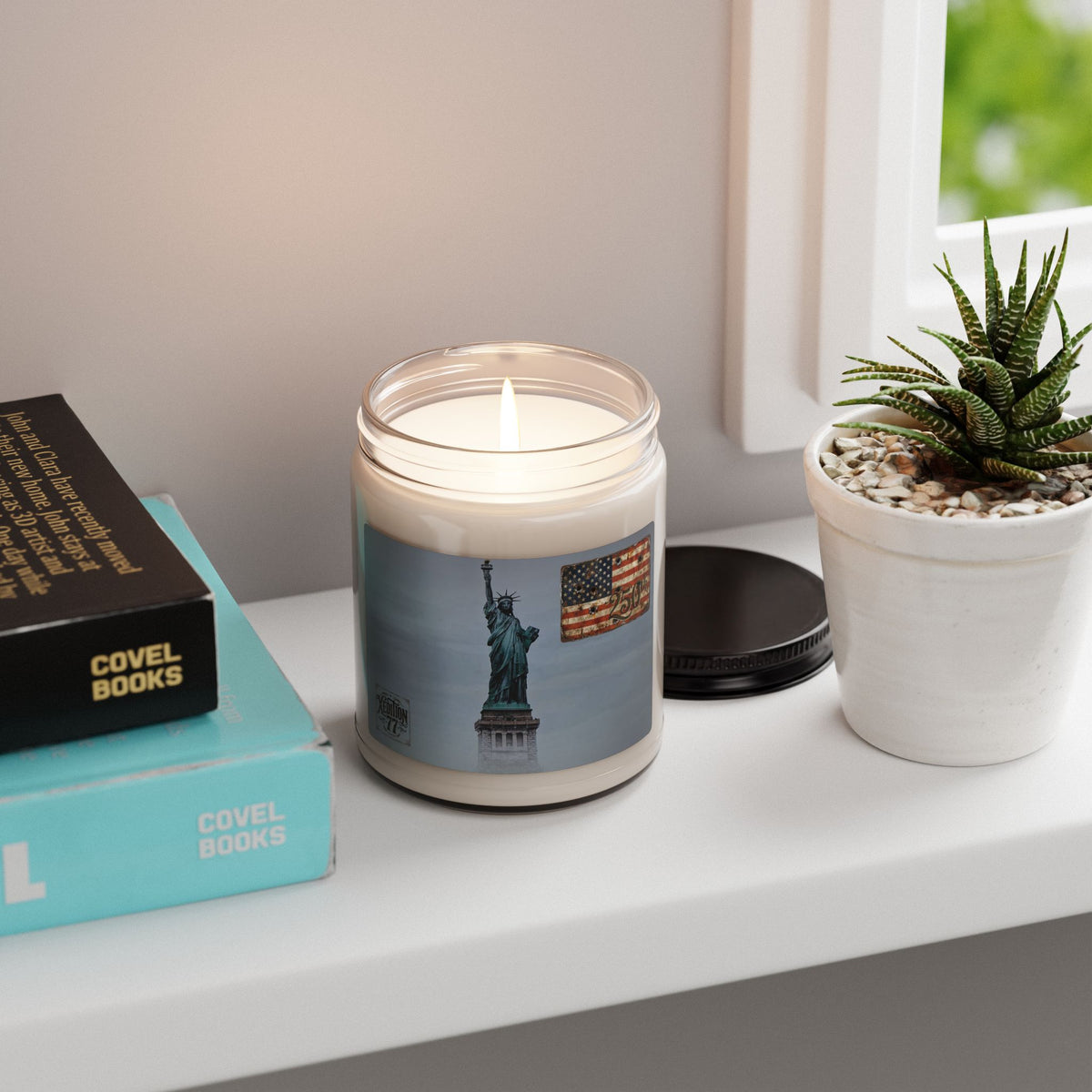 Liberty Mist 9oz Soy Candle — Statue of Liberty &amp; American Flag Scented Candle
